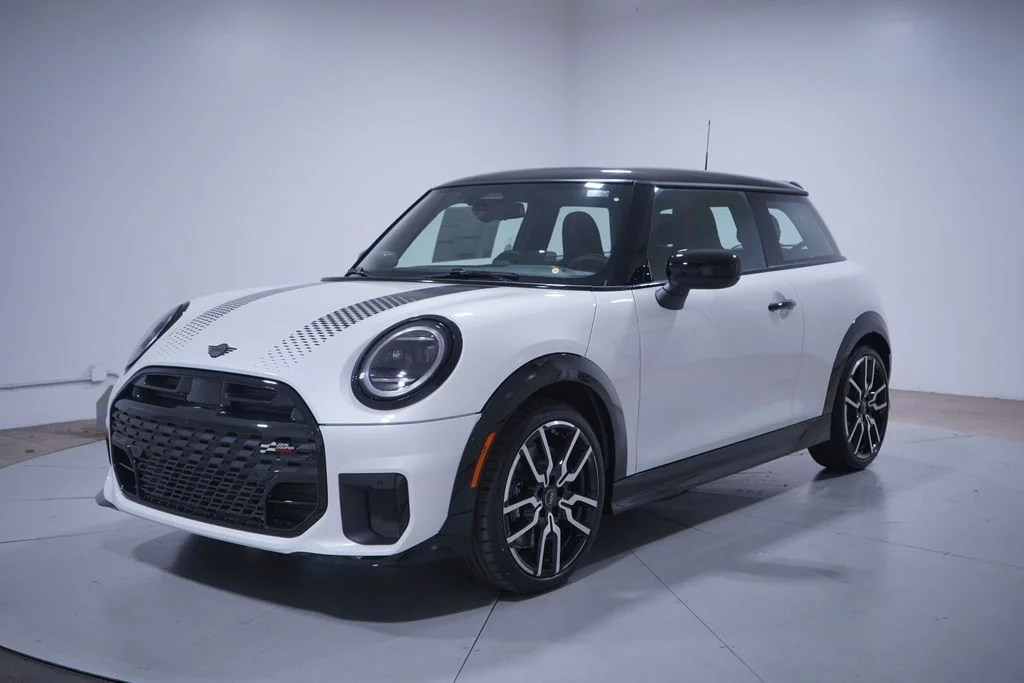 2026 MINI Hardtop Cooper S's photo