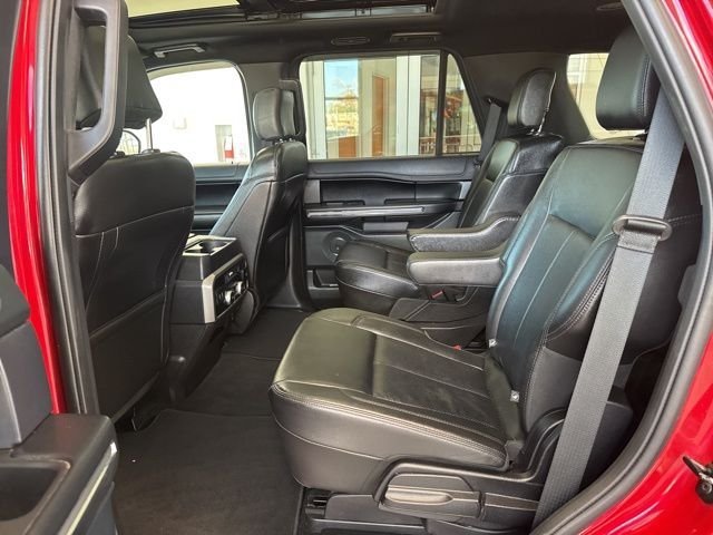 2020 Ford Expedition XLT - Photo 18