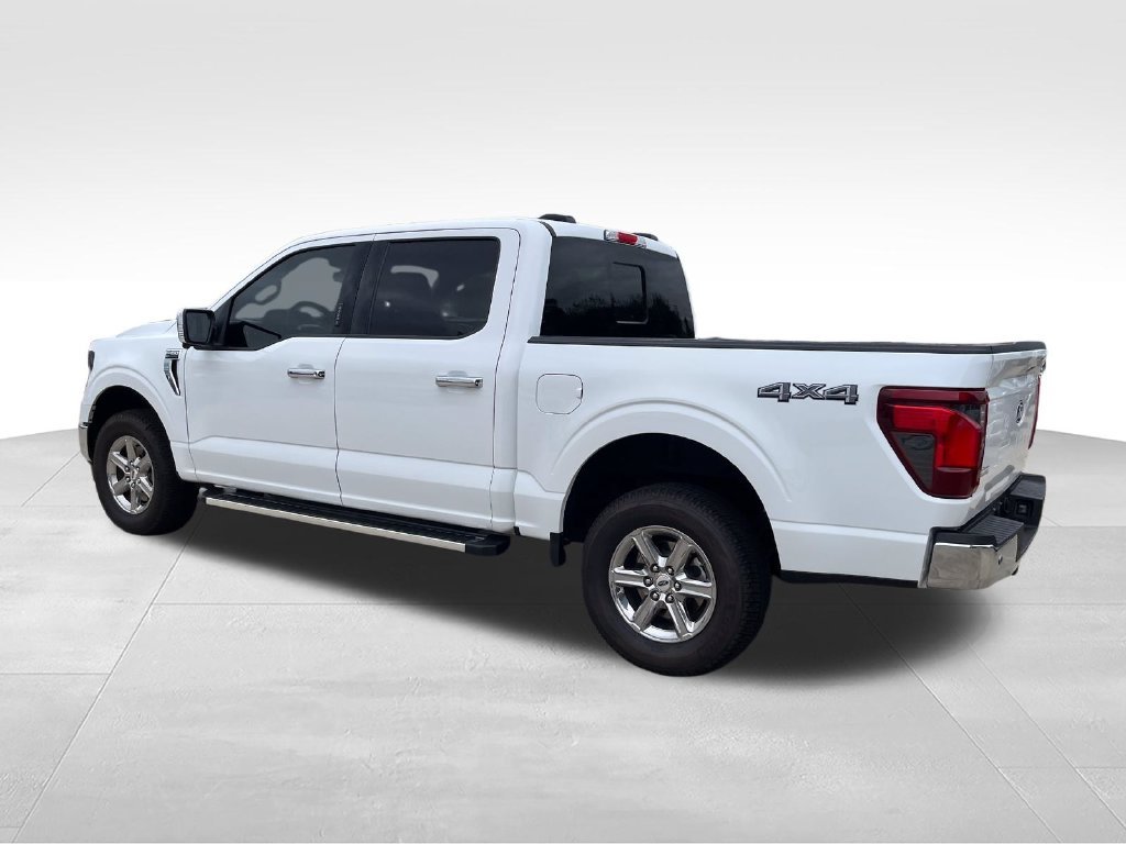 Used 2024 White Ford XLT image 3