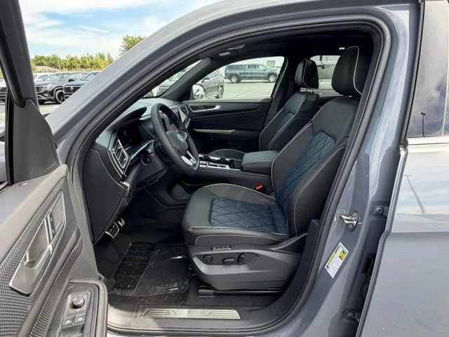 New 2026 Pure Gray Volkswagen 2.0T SEL Premium R-Line image 8
