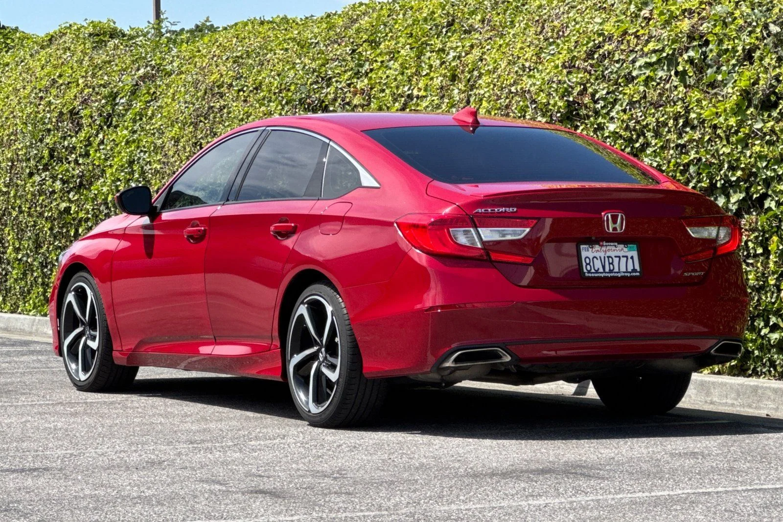 Used 2018  Honda Sport image 6