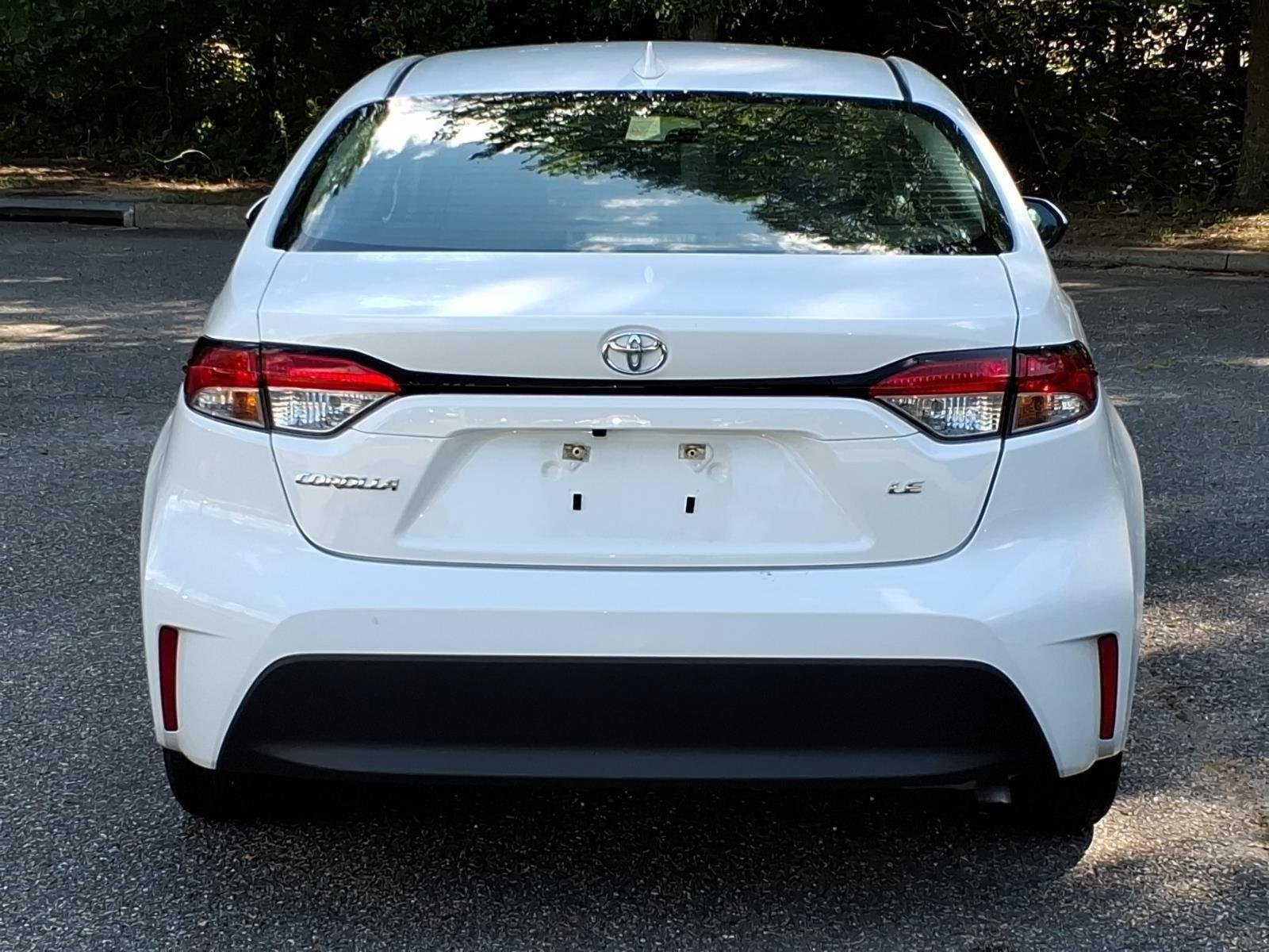 Used 2024  Toyota LE image 13