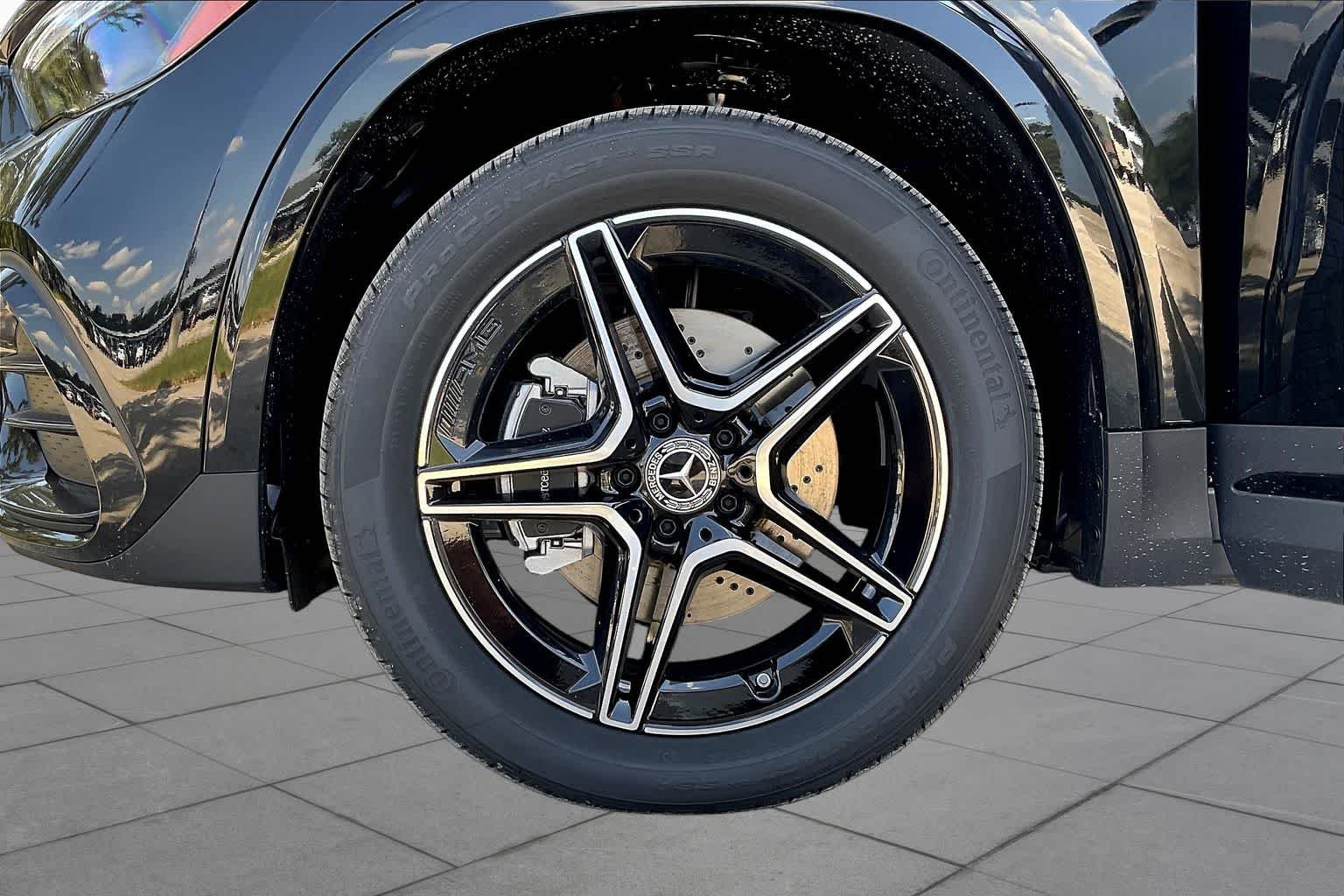 Used 2026 Cosmos Black Metallic Mercedes-Benz GLA 250 image 15