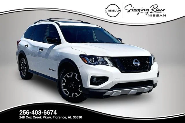 2019 Nissan Pathfinder SL 2WD's photo