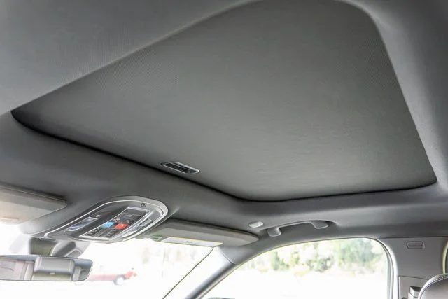 Used 2025 White Jeep Altitude X image 13