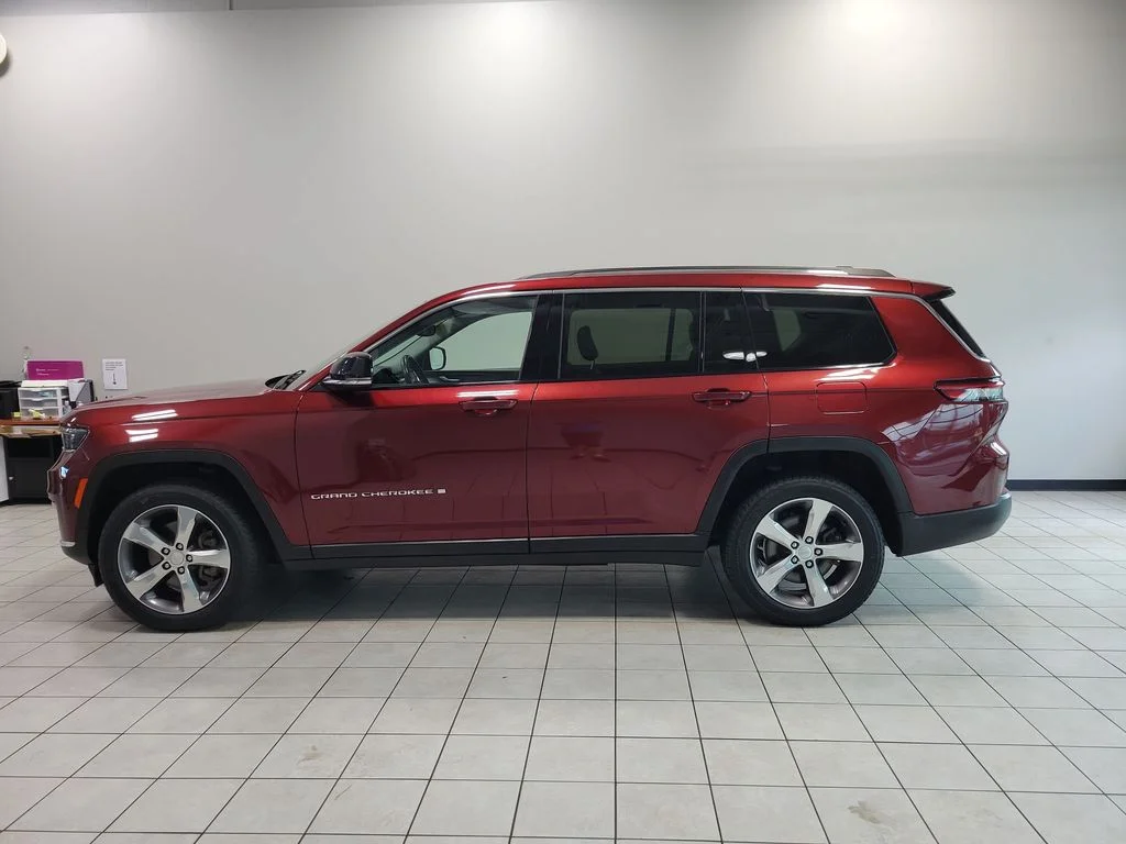 Used 2021 Red Jeep Limited image 5