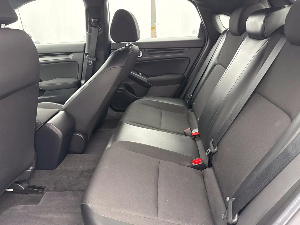 2024 Honda Civic SPORT Hatchback Slide 13