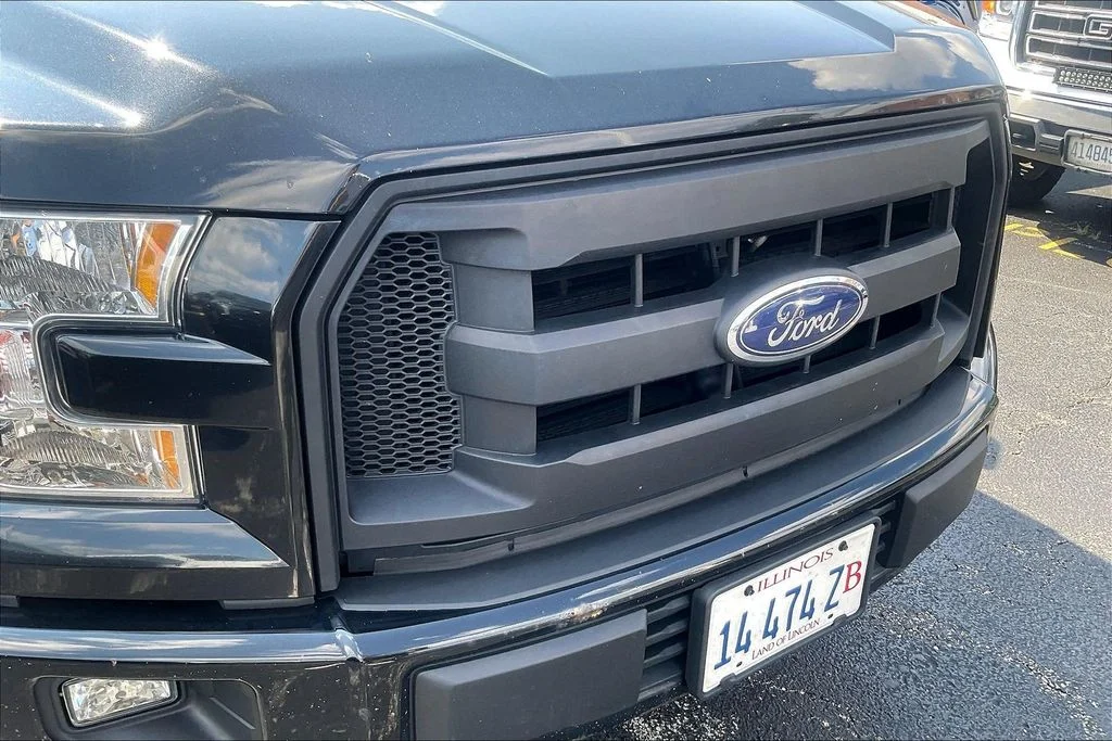 Used 2015 Black Ford XL image 30