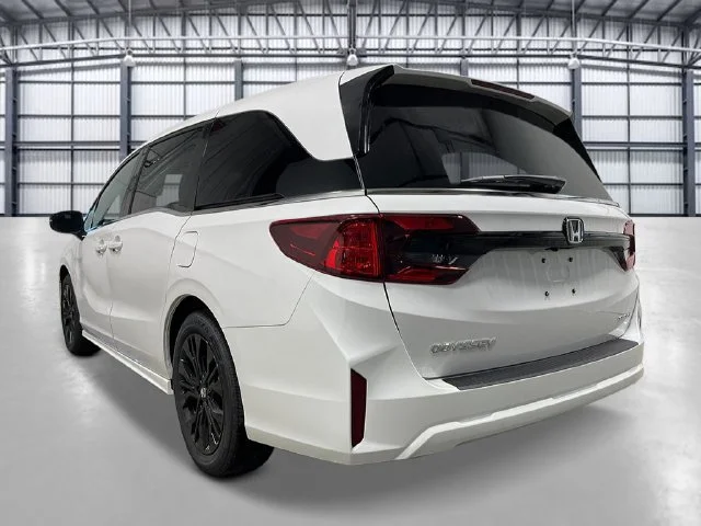 New 2027 Platinum White Pearl Honda Sport-L image 3