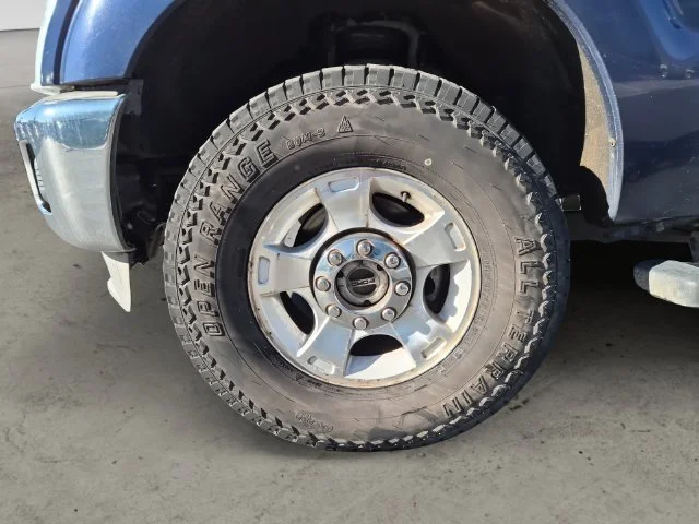 Used 2011 Dark Blue Pearl Metallic Ford XLT image 9