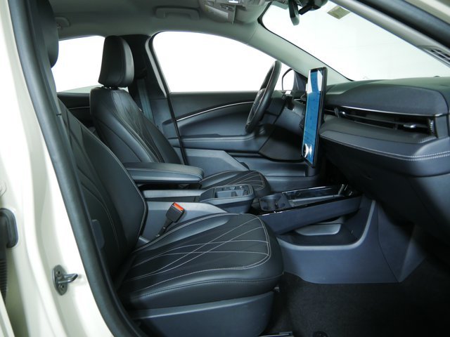 Certified Used 2025 Beige Ford Select image 11