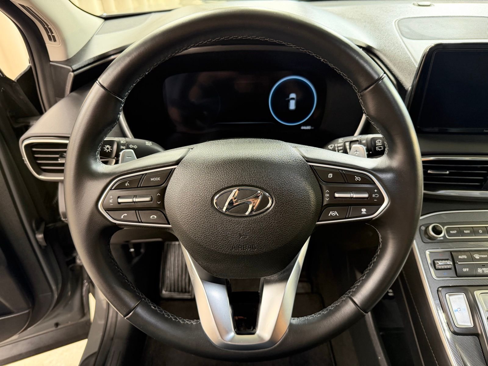 Used 2023 Gray Hyundai SEL Premium image 19