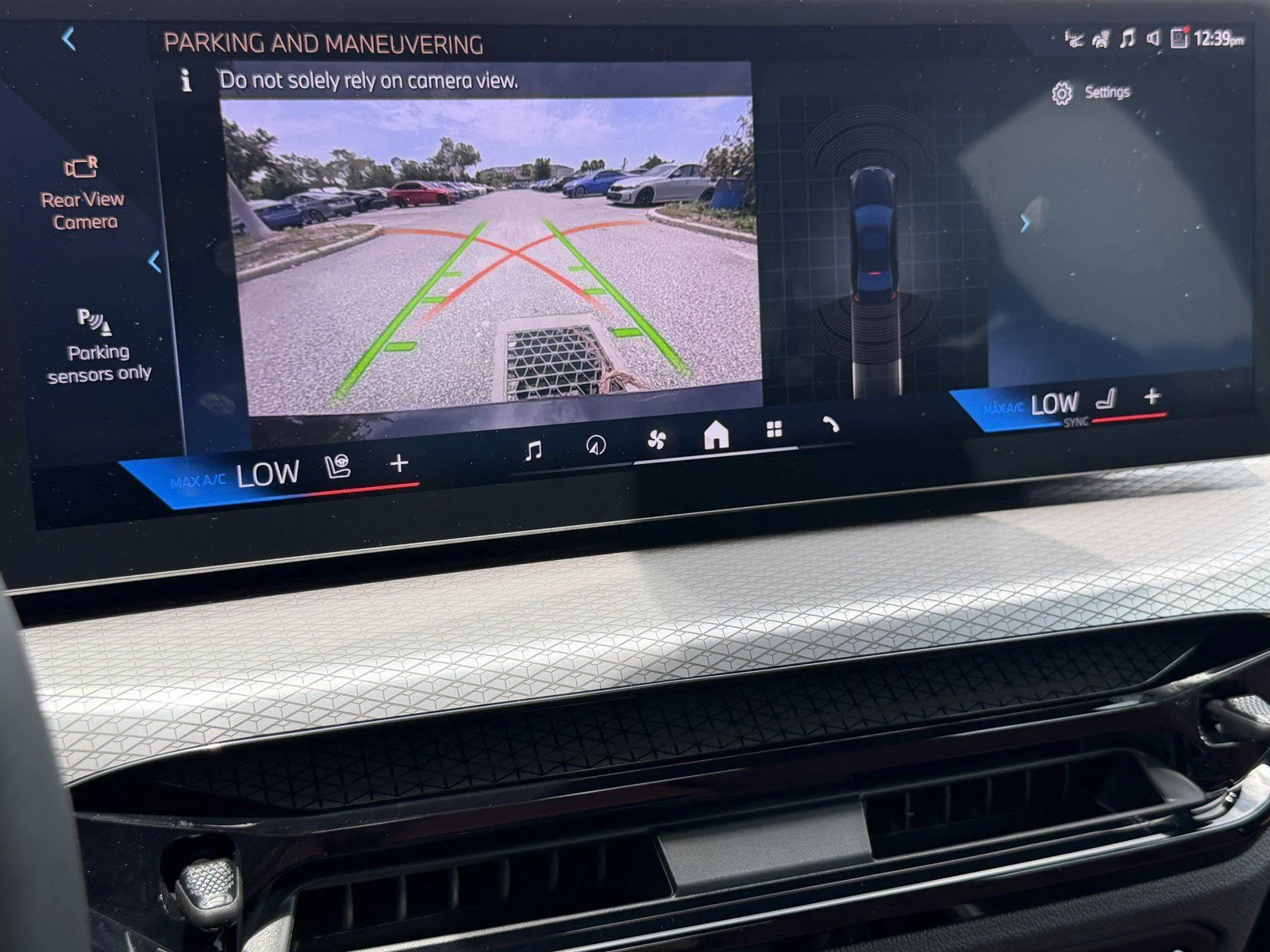 New 2026 Black Sapphire Metallic BMW 330i image 25