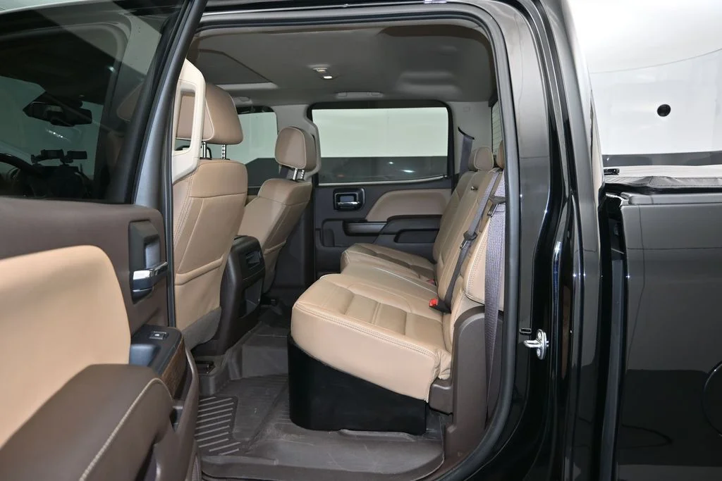Used 2019 Black GMC Denali image 13