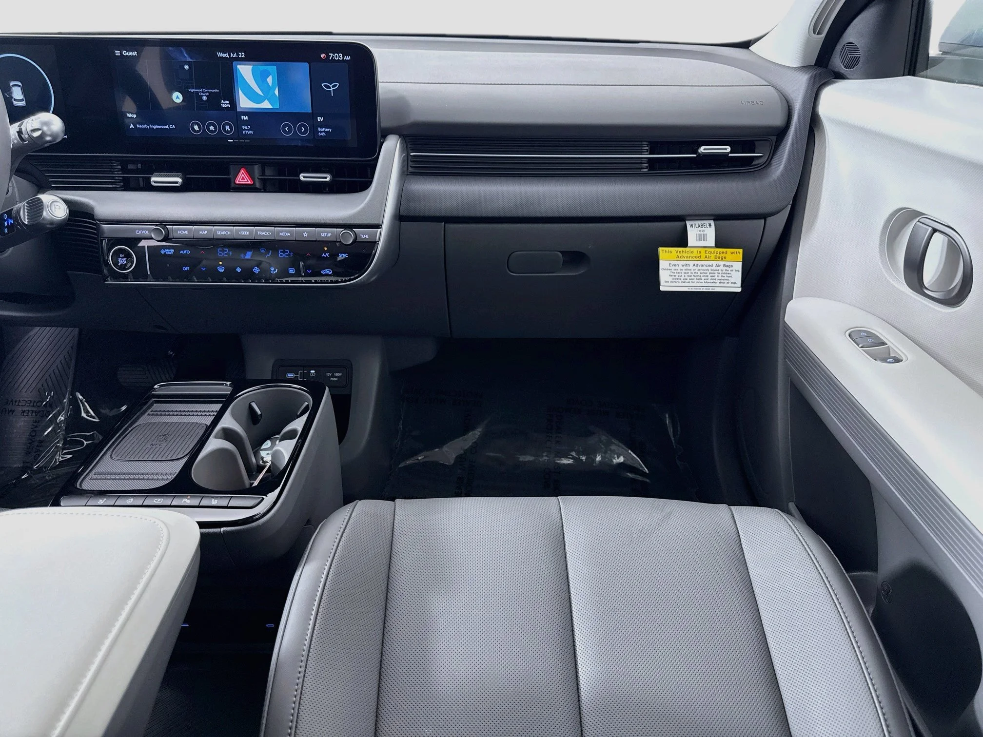 Used 2025 Blue Hyundai SEL image 25