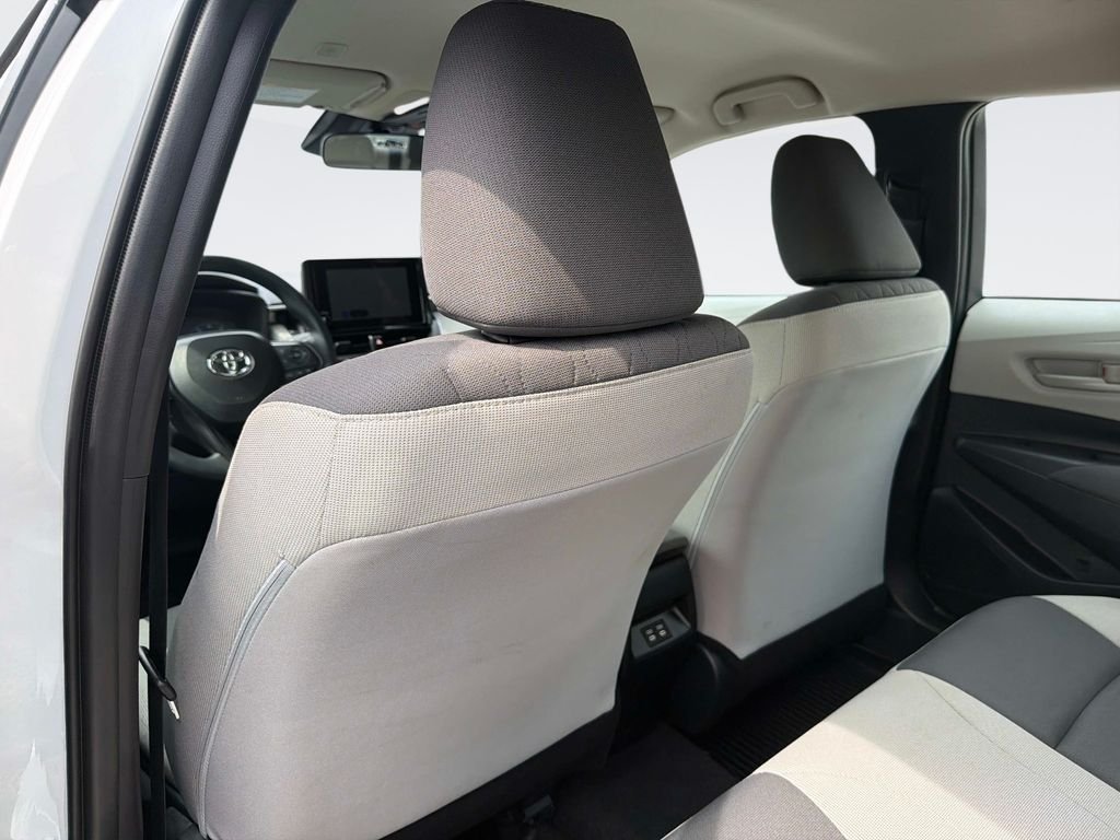 Used 2025 White Toyota LE image 13