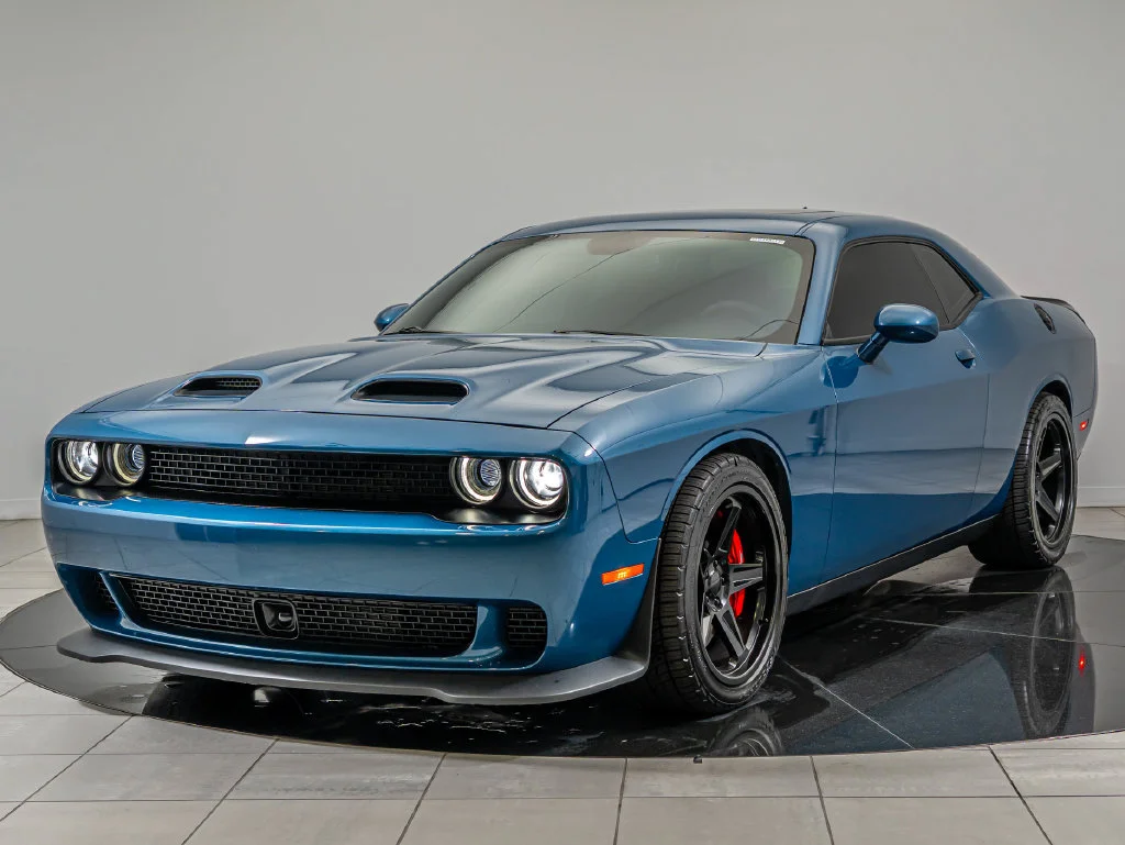 Used 2023 Frostbite Dodge SRT Hellcat Jailbreak image 1