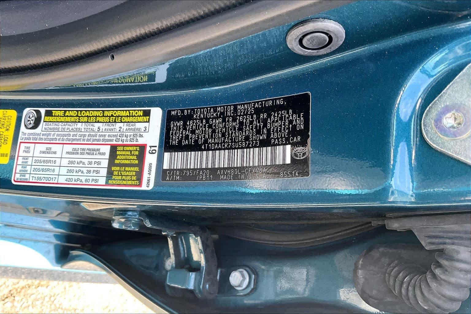 Used 2025 Ocean Gem Toyota LE image 34
