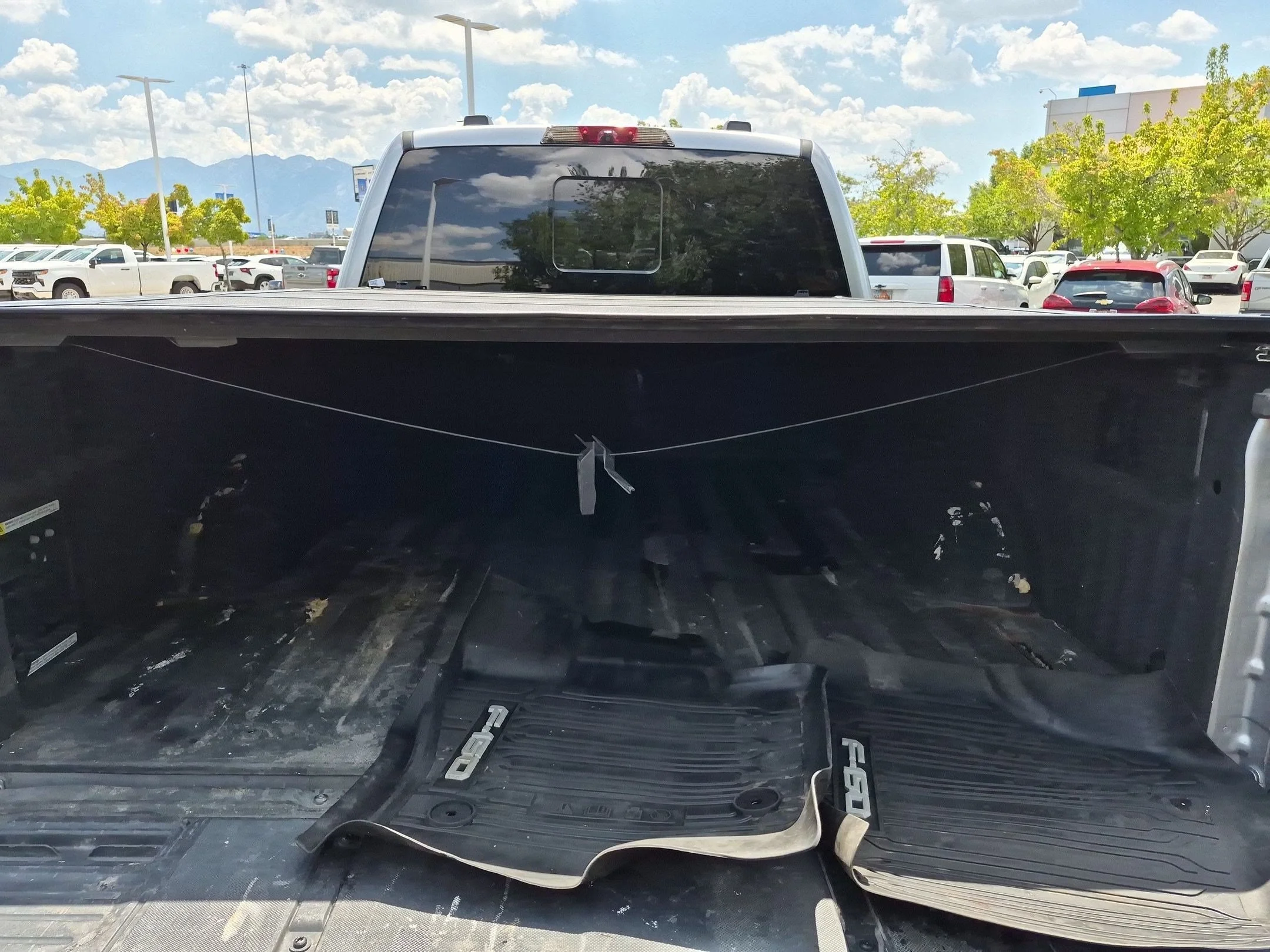 Used 2021 Silver Metallic Ford LARIAT image 34
