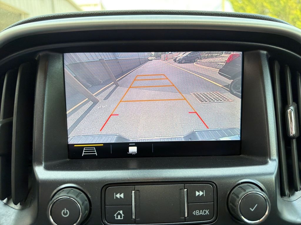 Used 2019 Quicksilver Metallic GMC SLT image 16