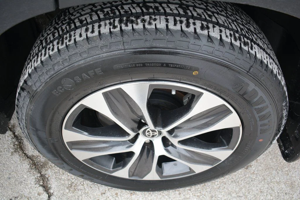 2023 Toyota Highlander XLE - Photo 28