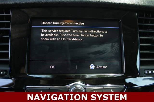 Used 2022 White Frost Tricoat Buick Preferred image 4