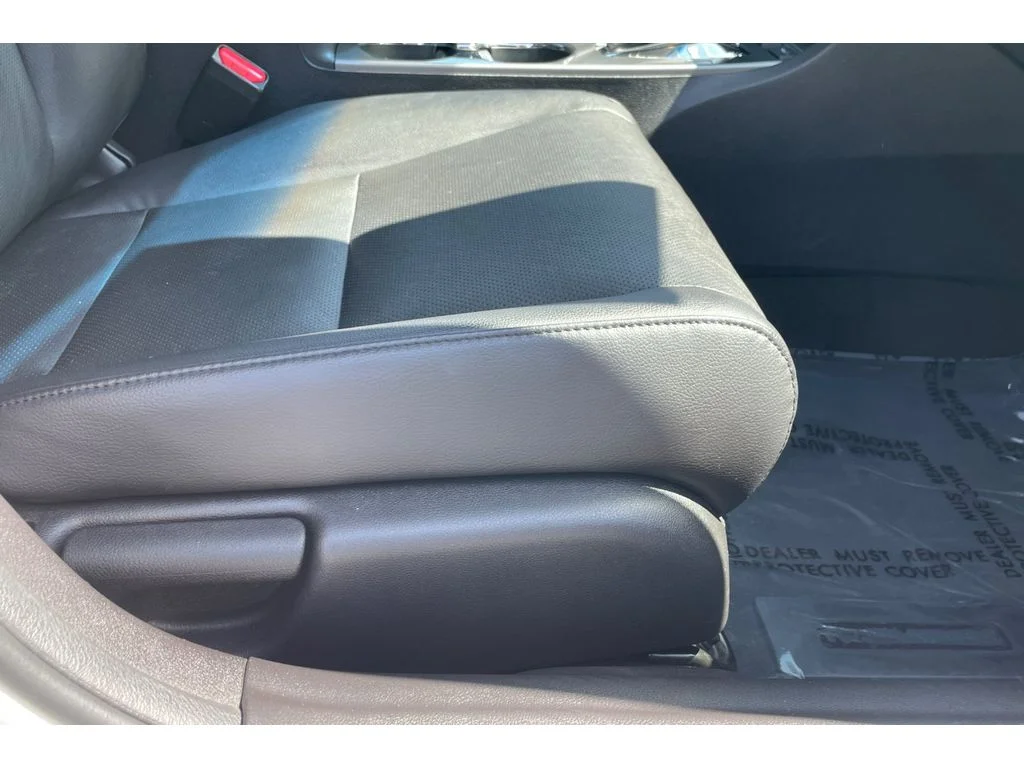 Used 2014 Bellanova White Pearl Acura 2.0L (A5) image 21