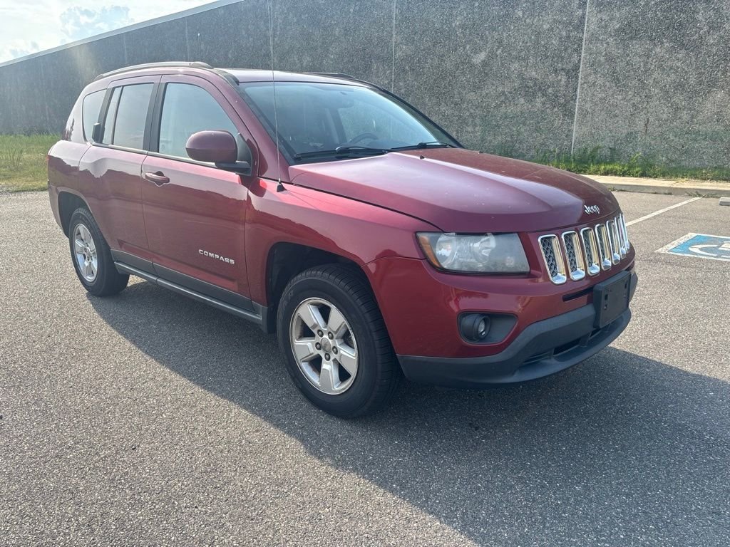 Used 2016 Red Jeep Latitude image 1