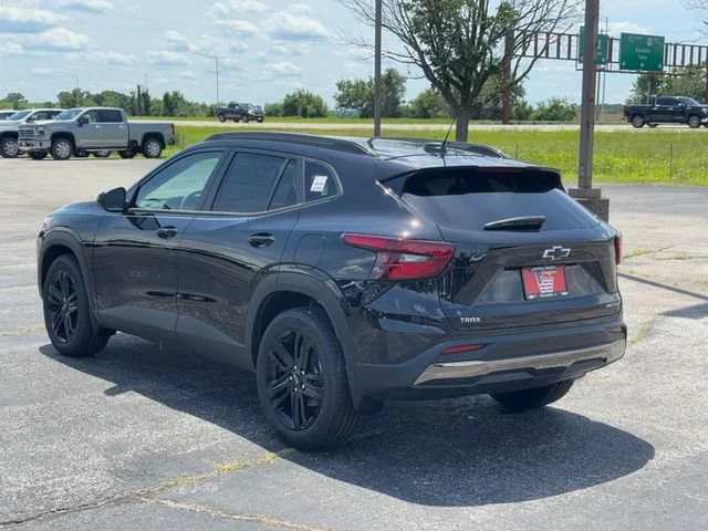 New 2026 Mosaic Black Metallic Chevrolet ACTIV image 3