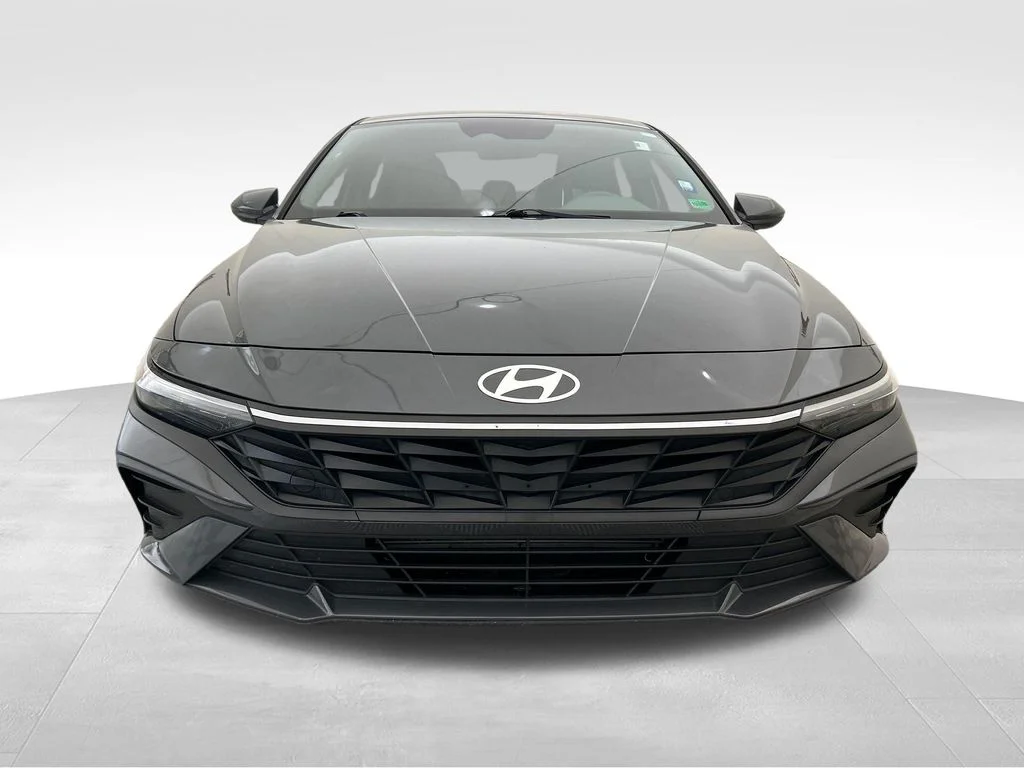 Certified Used 2024 Gray Hyundai SEL image 9