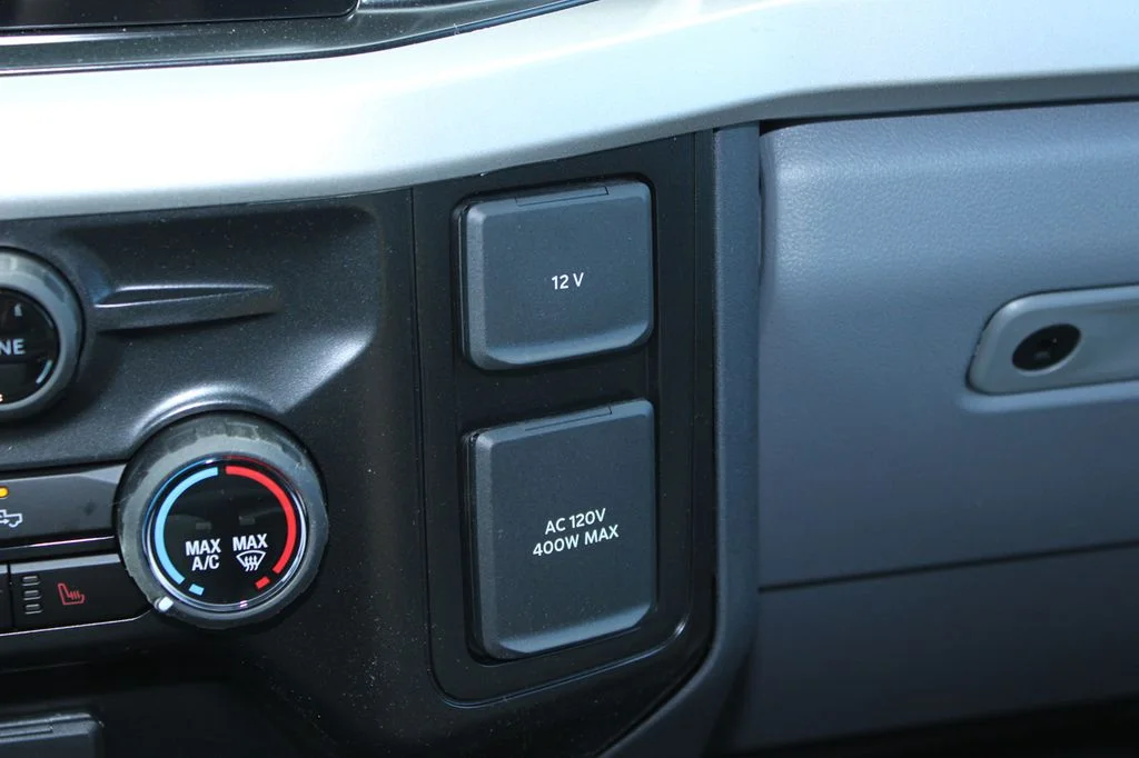 New 2026 Agate Black Metallic Ford F-250® XLT image 30