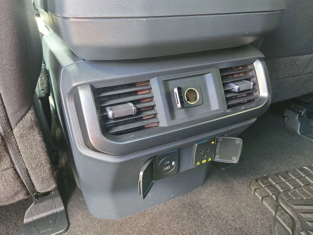 Used 2022 Gray Metallic Ford XLT image 43
