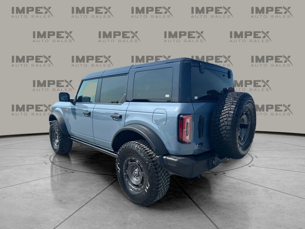 Used 2024 Gray Ford Badlands image 2
