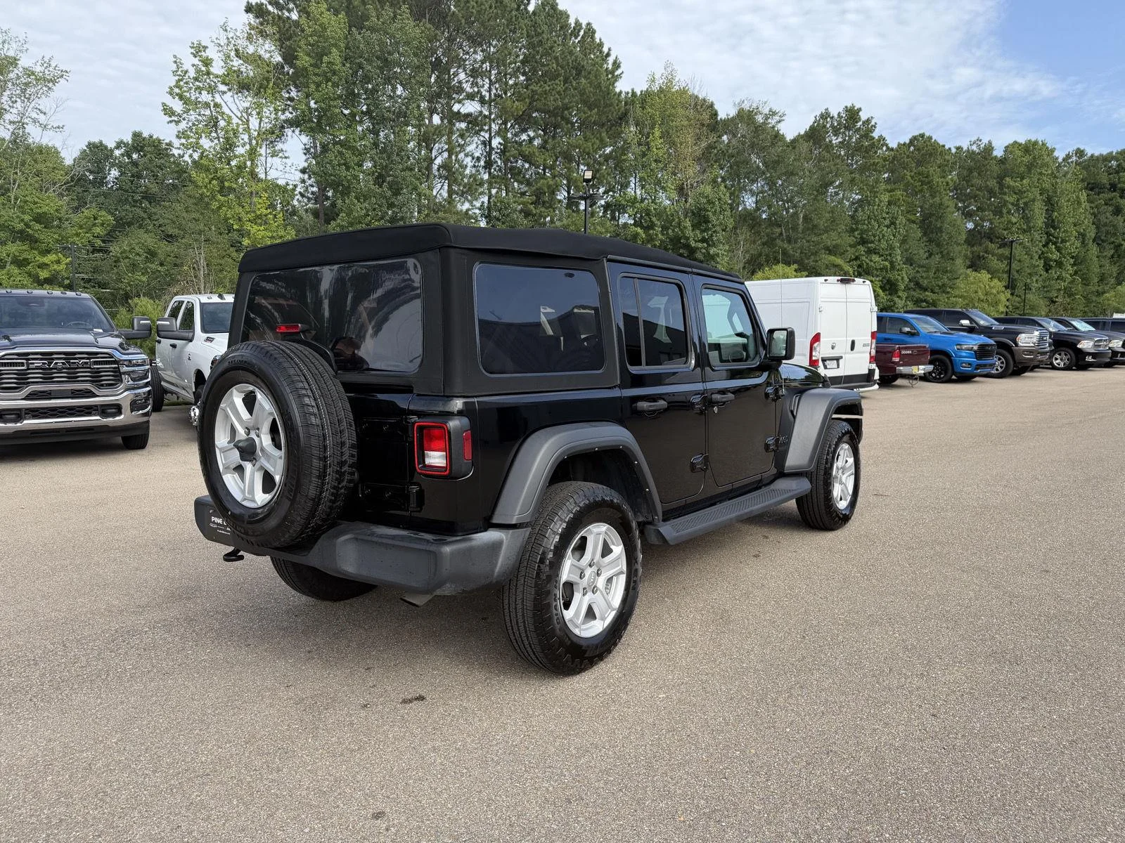 Used 2022 Black Clearcoat Jeep Unlimited Sport S image 6