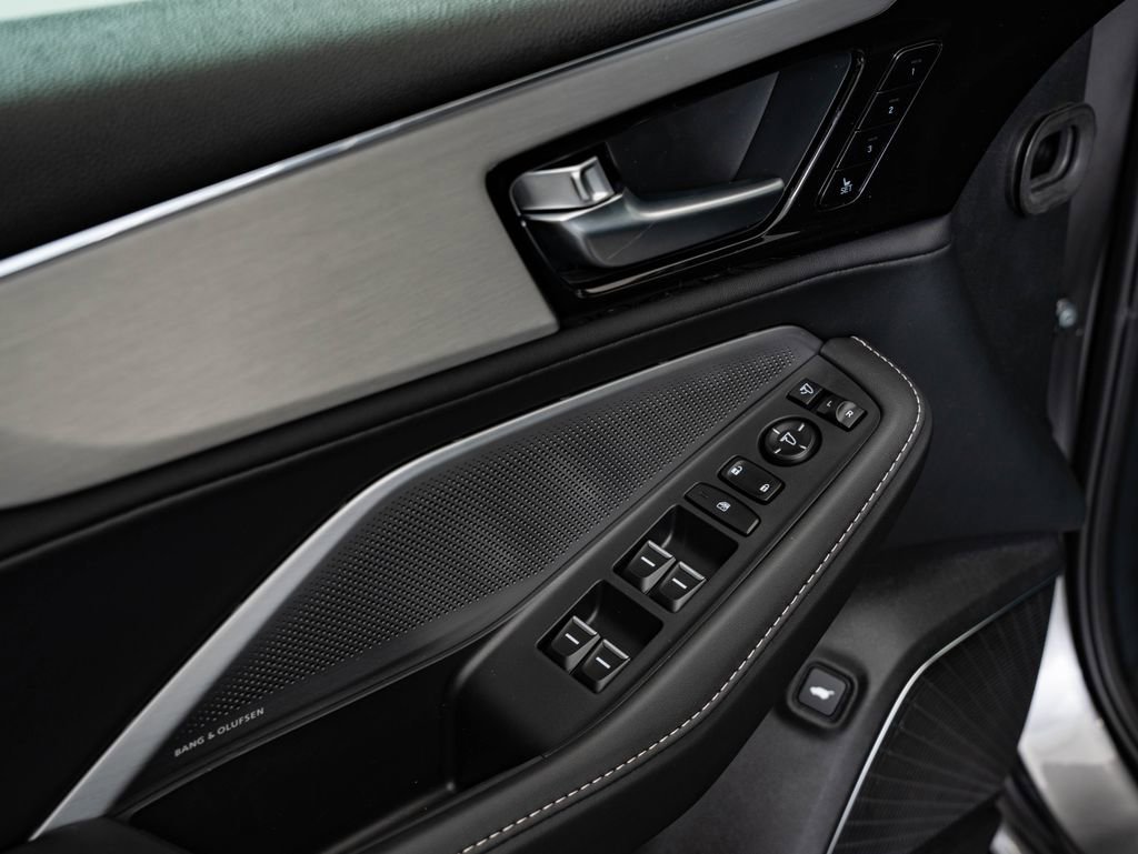 New 2026 Liquid Carbon Metallic Acura Technology Package image 27