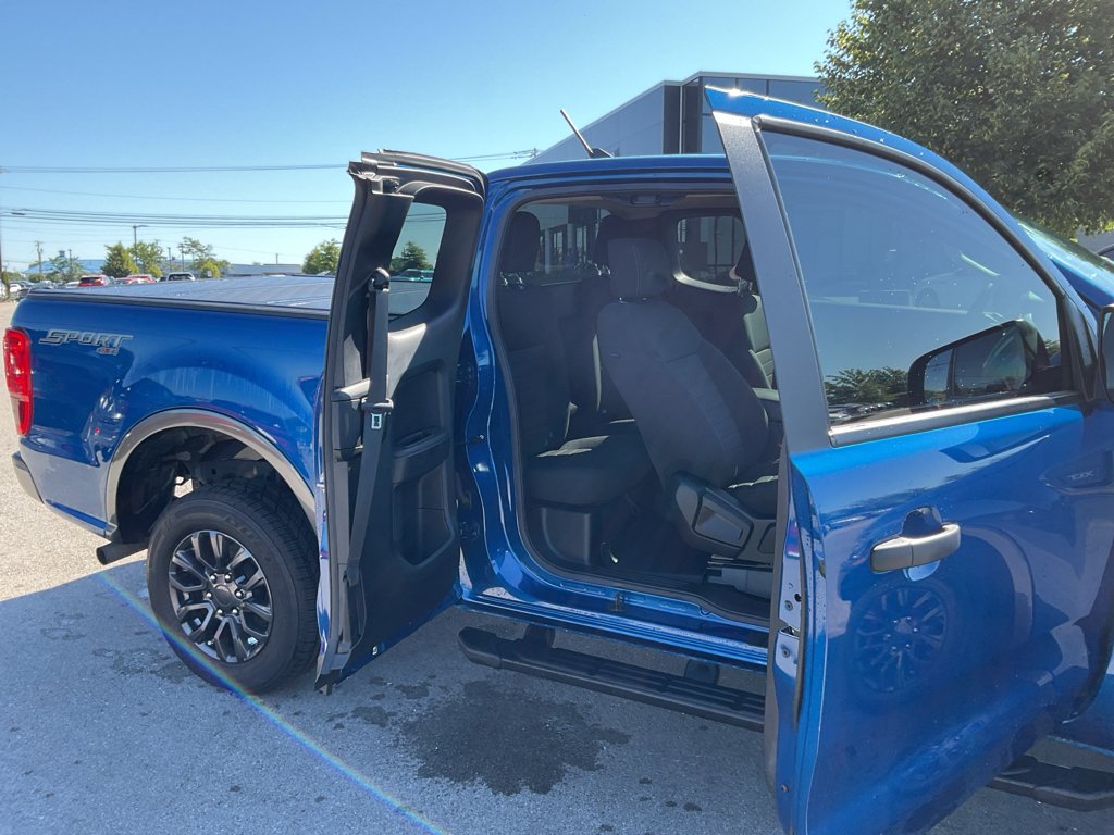 Used 2019 LIGHTNING BLUE Ford XLT image 18