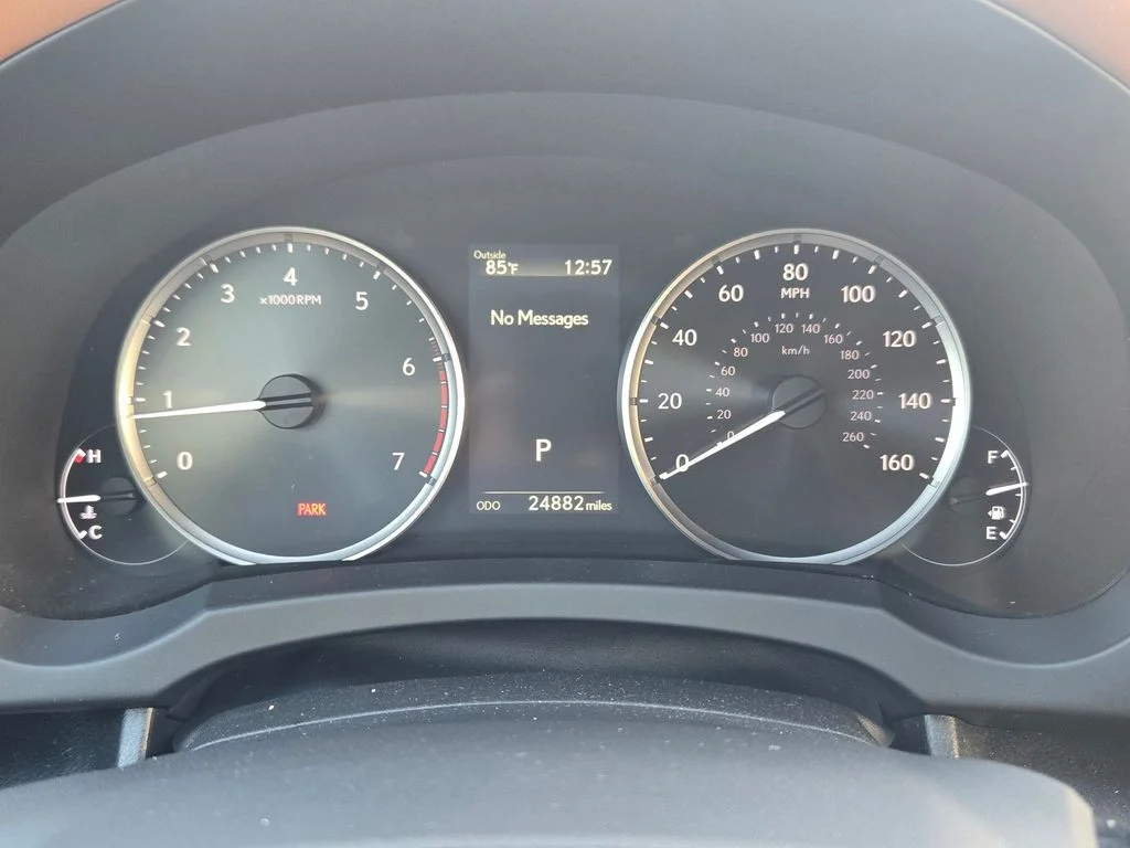 Used 2023 White Pearl Lexus 300 image 18