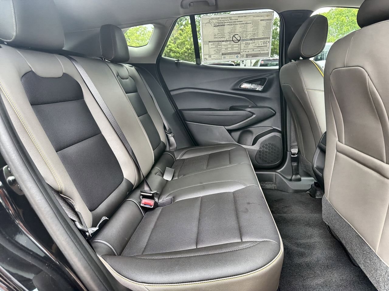 New 2026 Mosaic Black Metallic Chevrolet ACTIV image 22