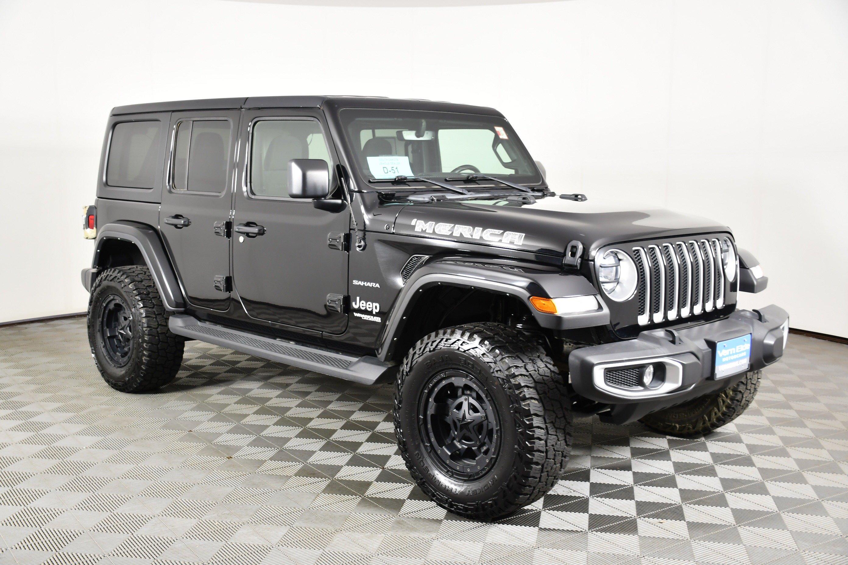 Used 2021 Black Clearcoat Jeep Unlimited Sahara image 4