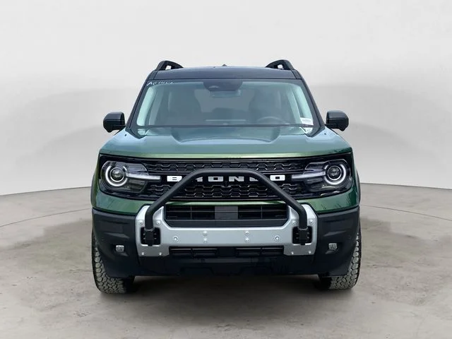 New 2025 Green Metallic Ford Outer Banks image 8