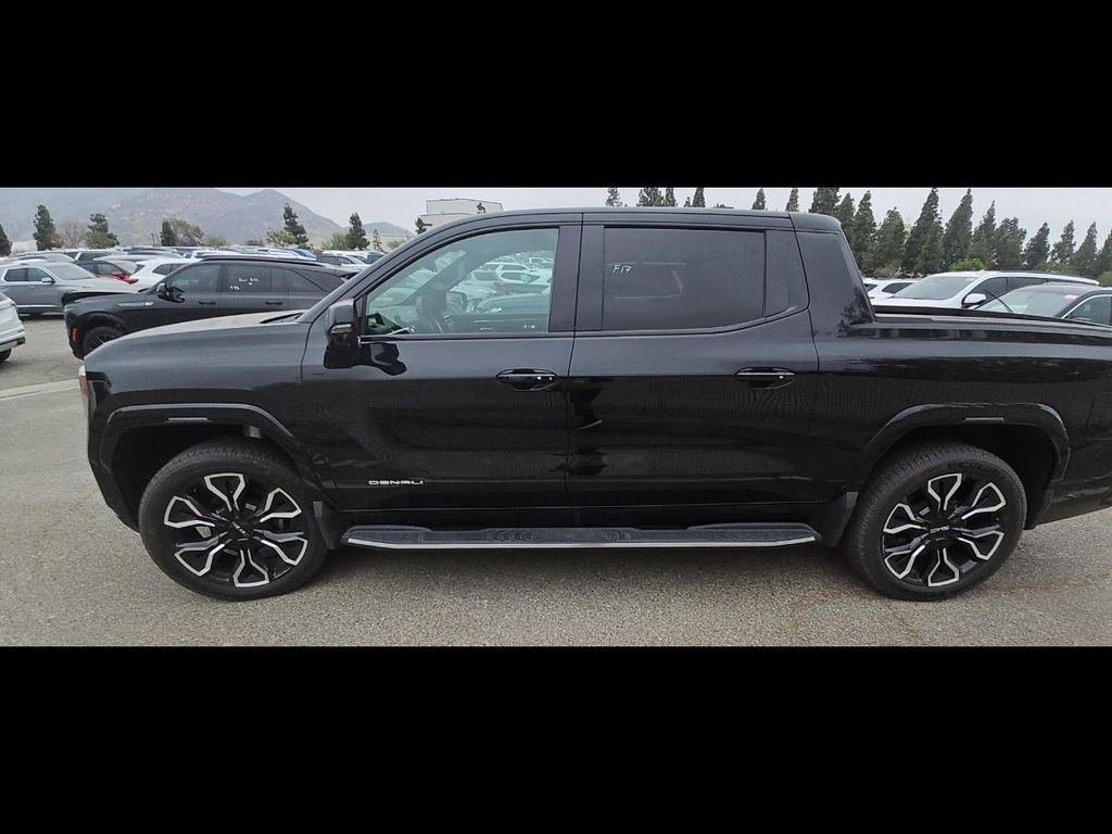 Used 2025 Black GMC Denali image 3