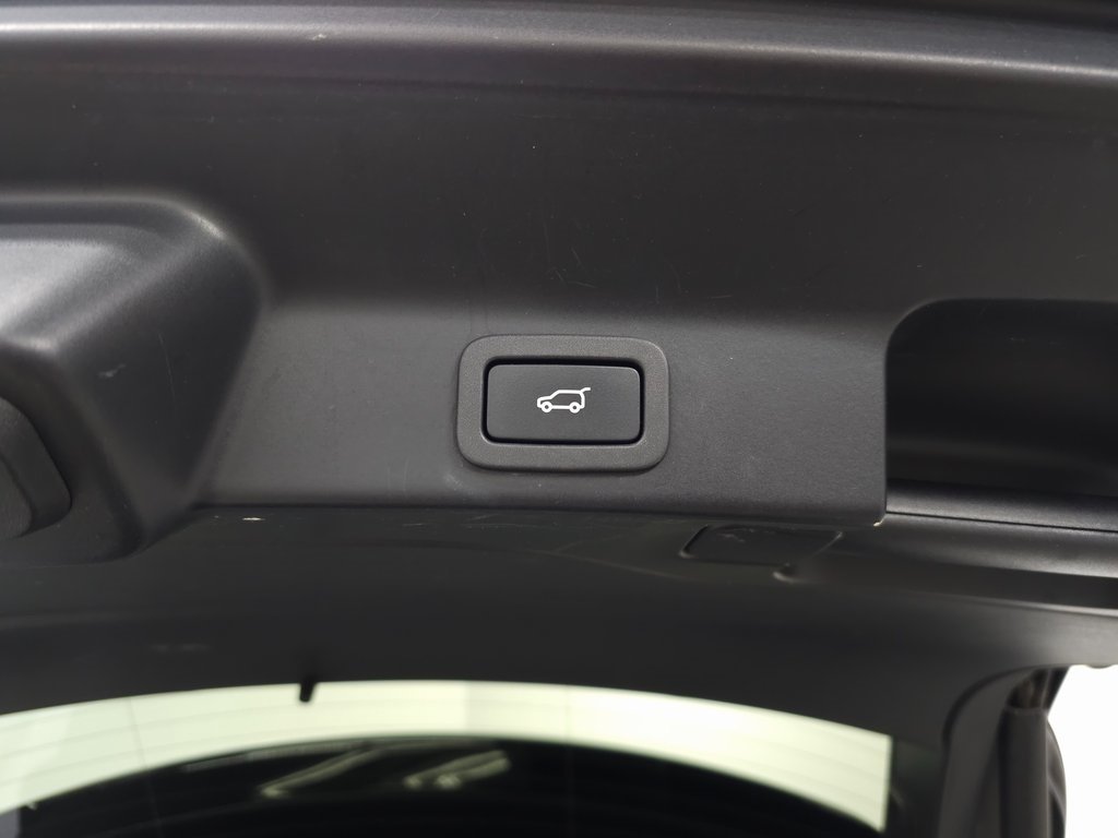 2018 JAGUAR F-PACE - Image 6