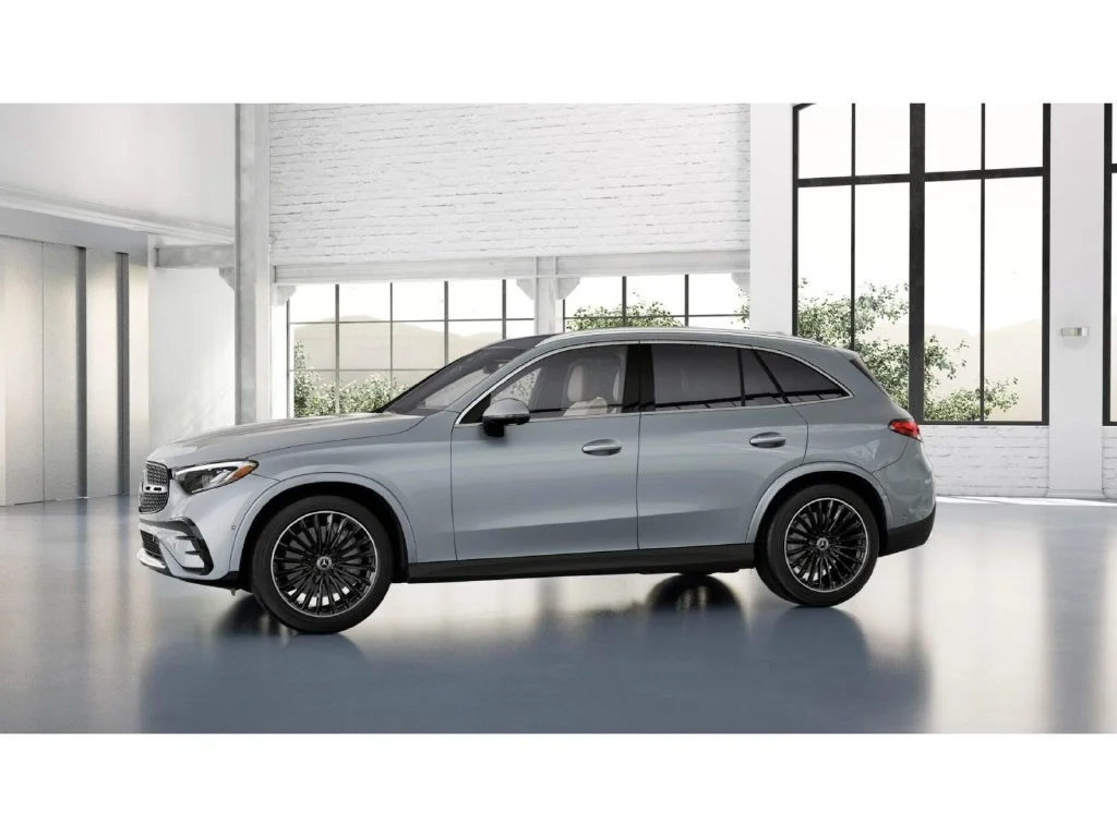 New 2027 Silver Mercedes-Benz GLC 300 image 36
