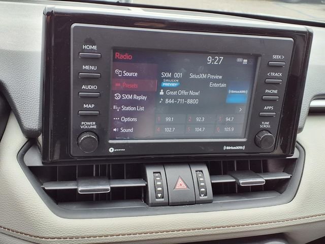 Used 2021 Silver Toyota XLE Premium image 5