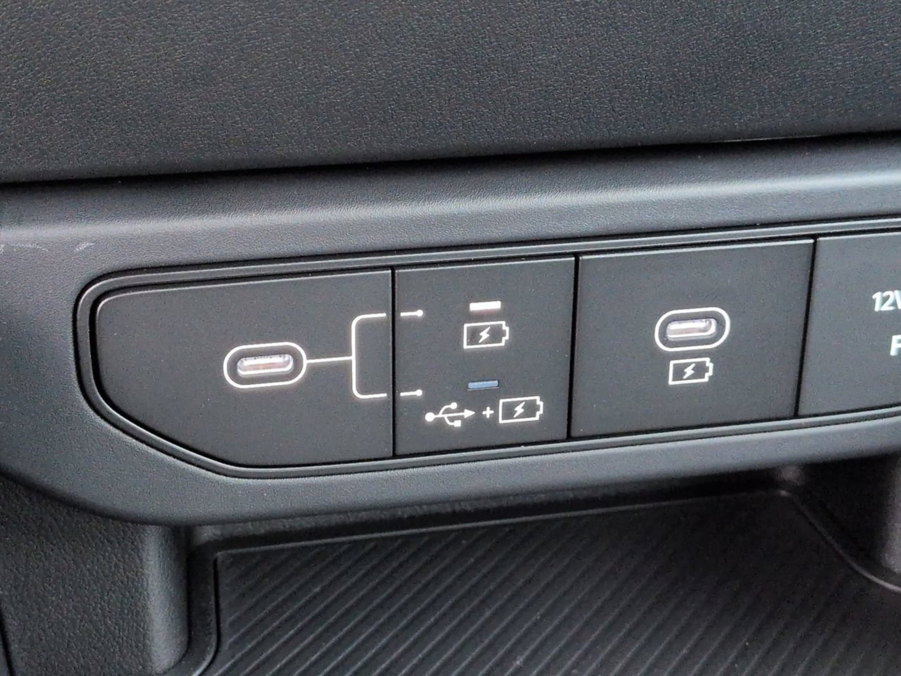 New 2026 Steel Gray Kia LXS image 20