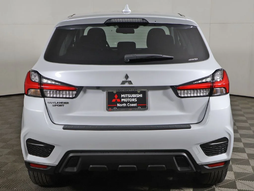New 2026 White Mitsubishi 2.0 ES image 9