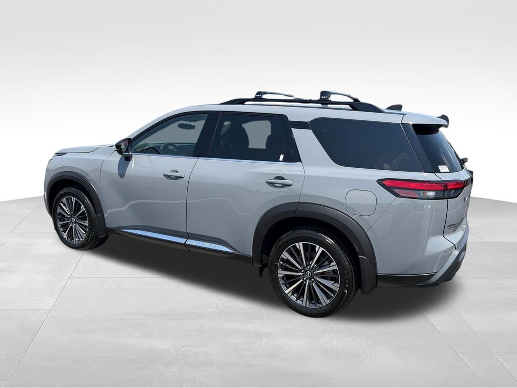 New 2026 Gray Nissan Platinum image 3