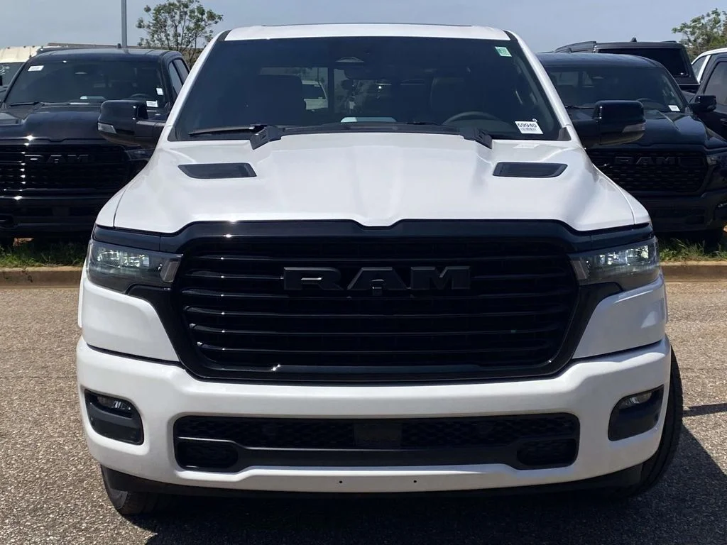 2026 RAM 1500 Laramie - Photo 32