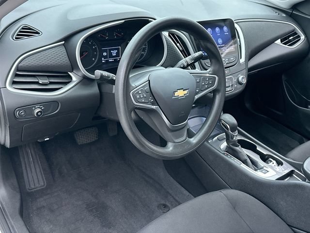 Used 2023 SUMMIT WHITE Chevrolet LS image 7