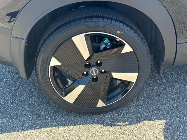 New 2026 Super Black Nissan SR image 11
